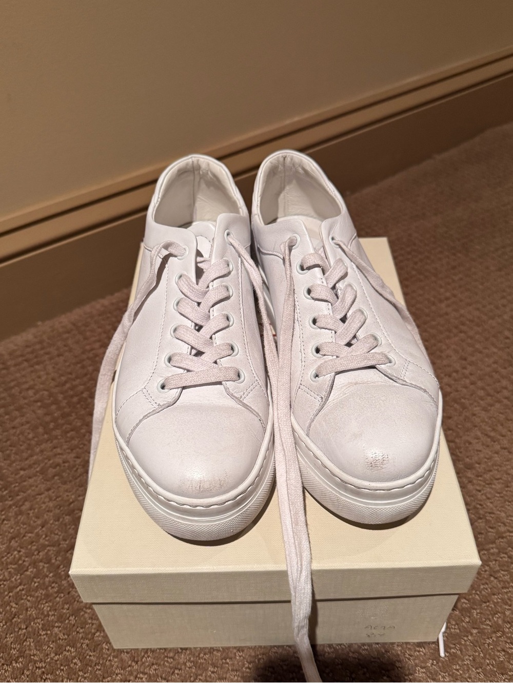 White M Gemi Sneakers